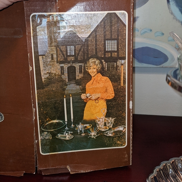 Irvinware VTG Clamshell Bowls, Glass Dishes & Spoons W/ Box Gourmet Lazy Susan - Picture 2 of 12